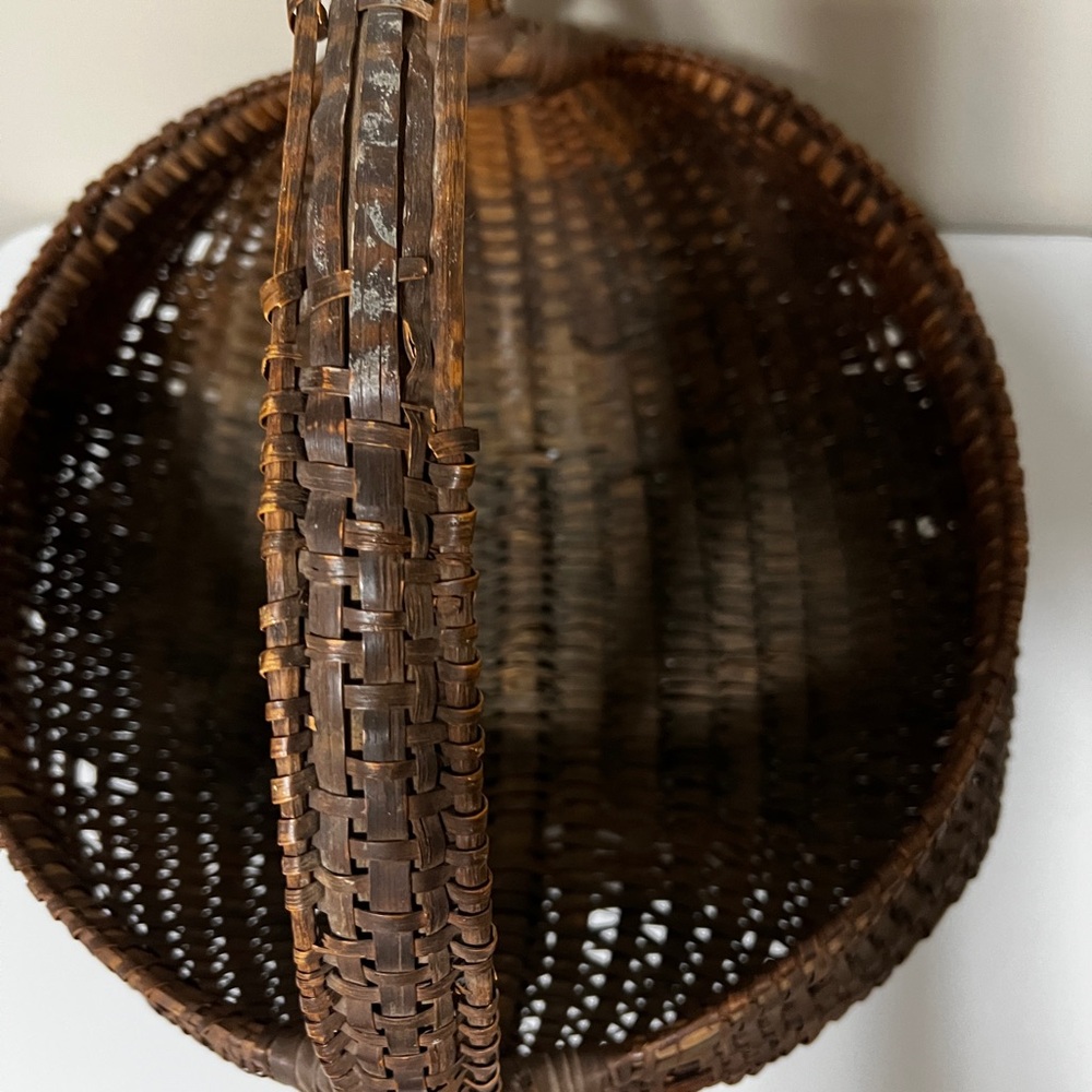 1800’s “buttocks basket” egg carrying basket. Antique Farmhouse Good condition - Picture 6 of 10
